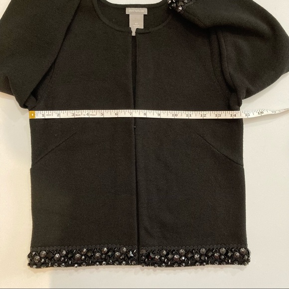 ANN TAYLOR BLACK BEADED CARDIGAN WITH LONG SLEEVES WOMENS SIZE XS - Picture 11 of 12